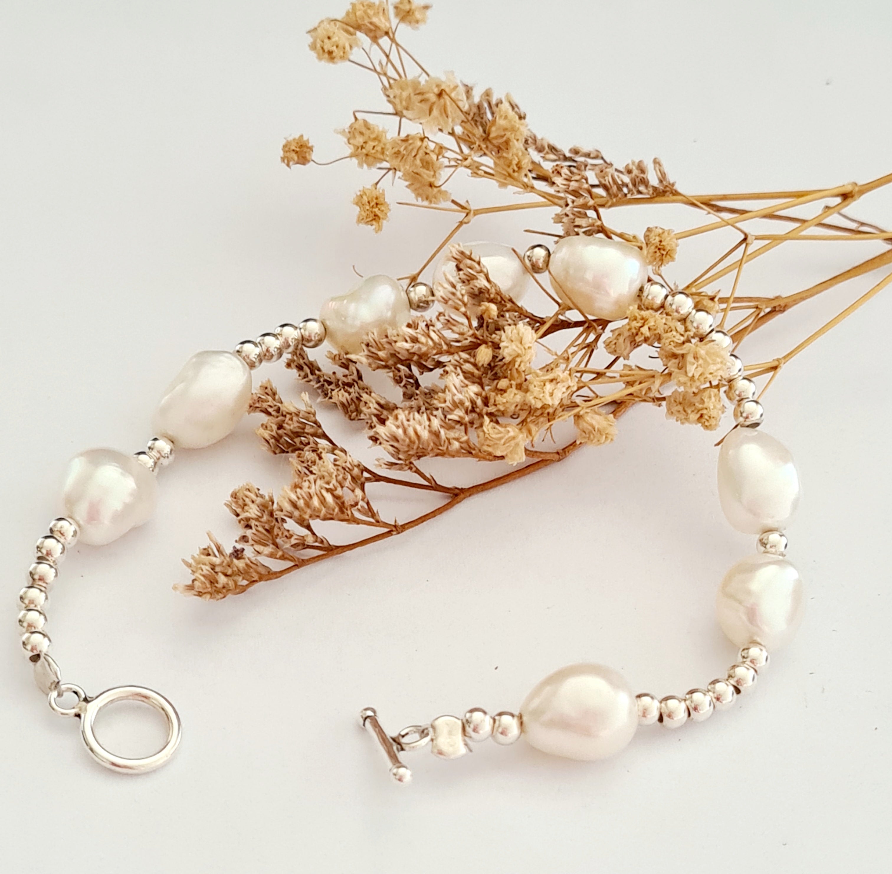 Pearl T Bracelet