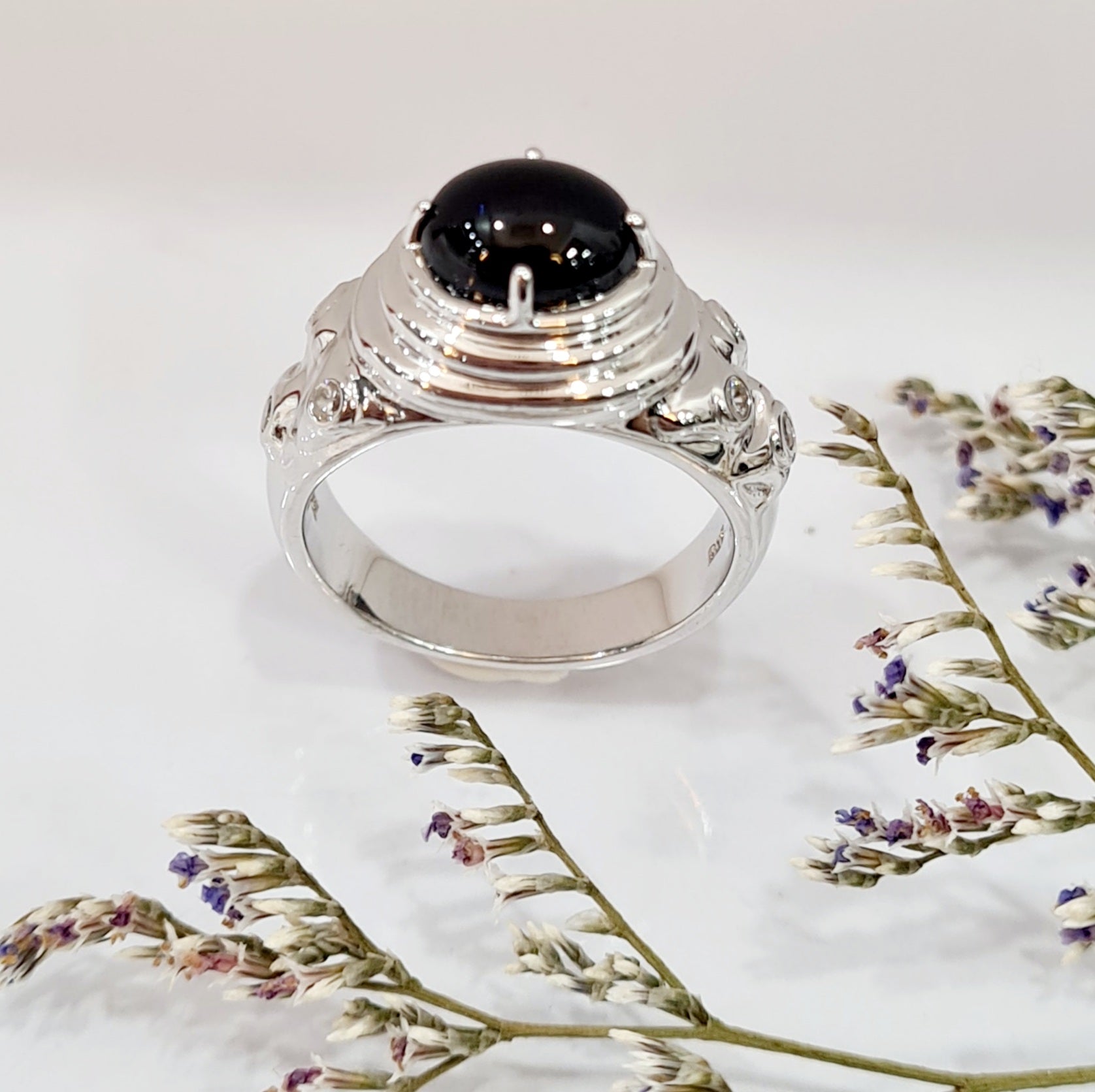 Cabochon Sapphire Ring