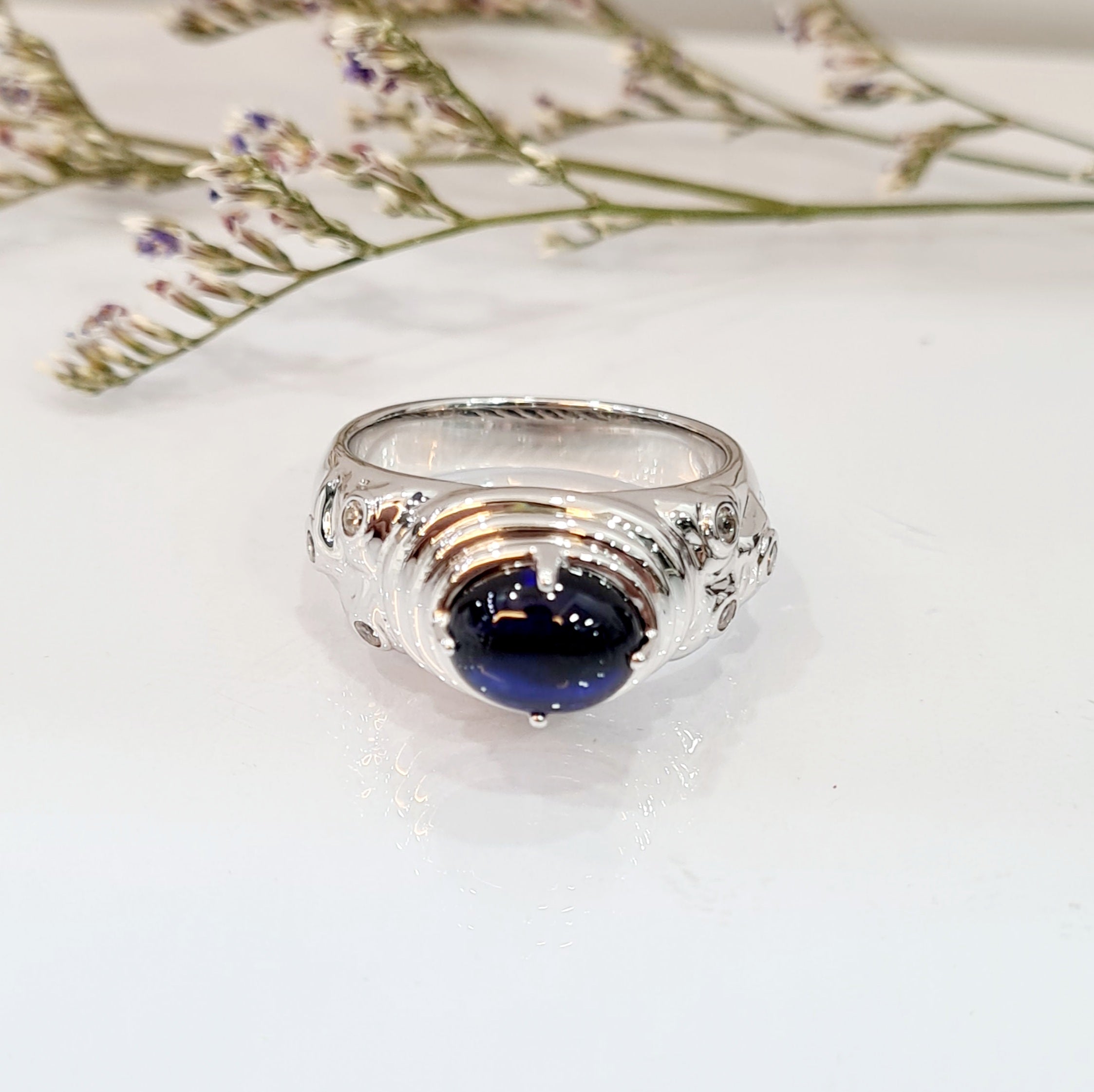 Cabochon Sapphire Ring