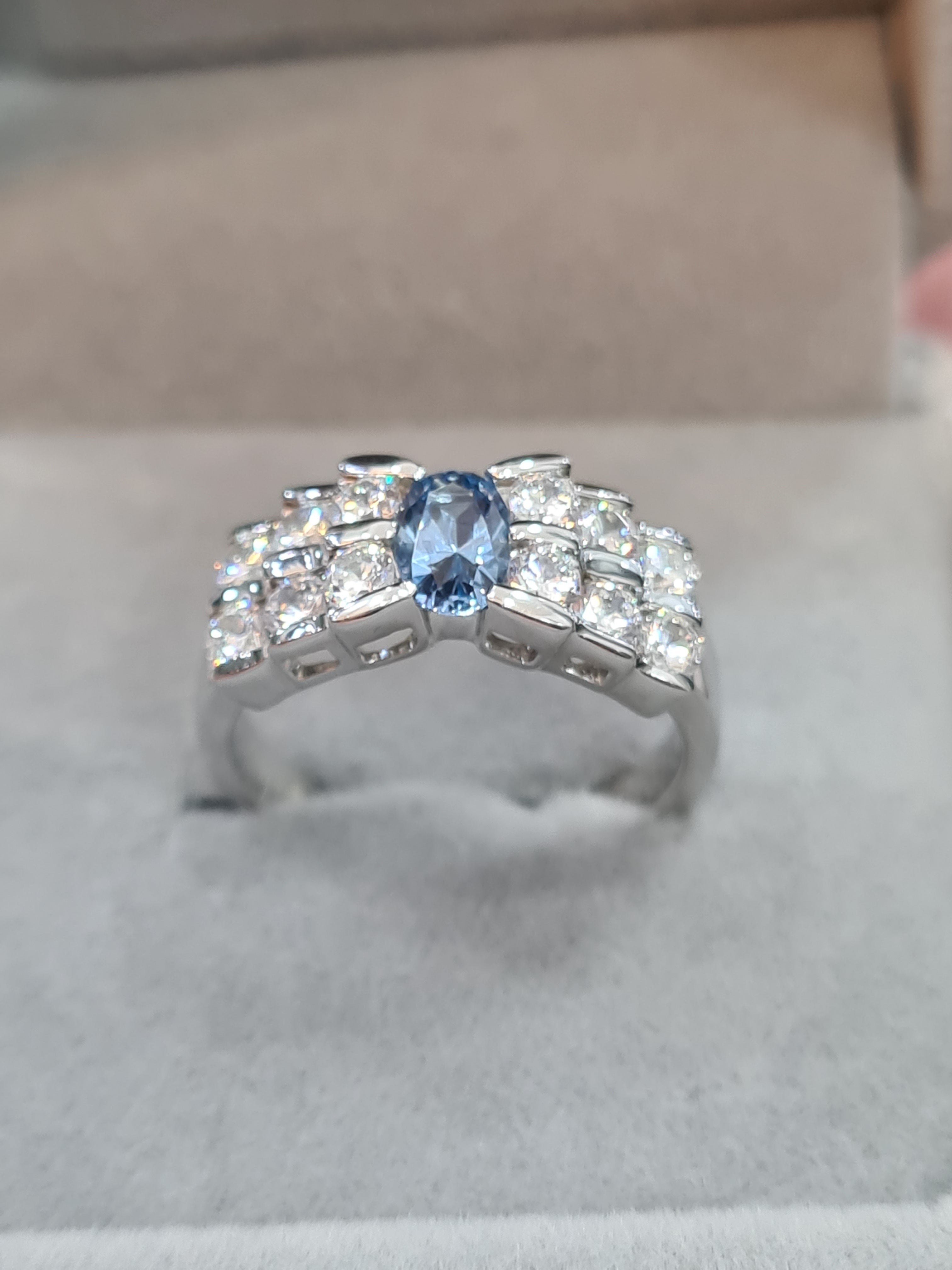 Elegant Aquamarine Ring
