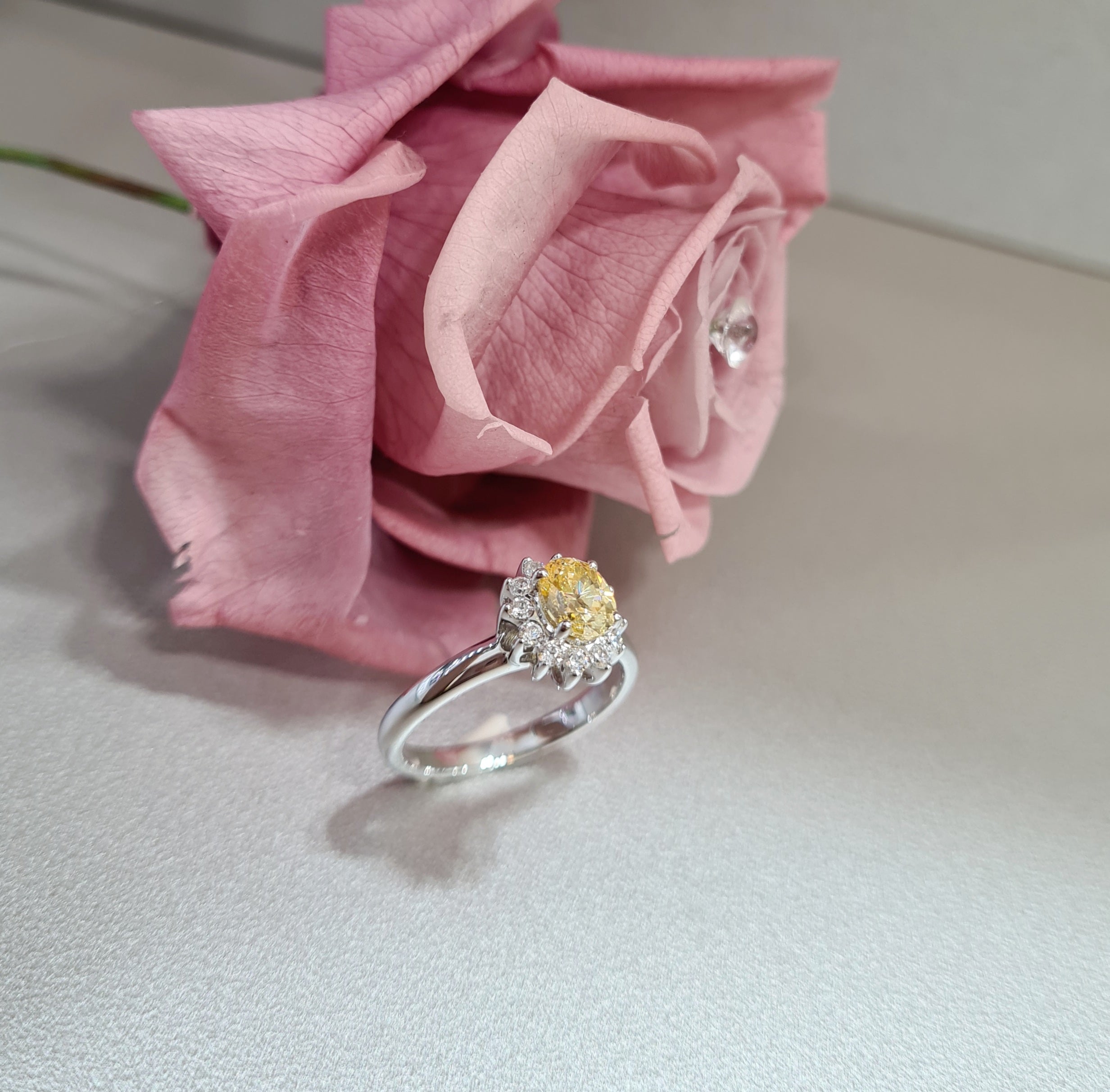 Elegant Floral Ring