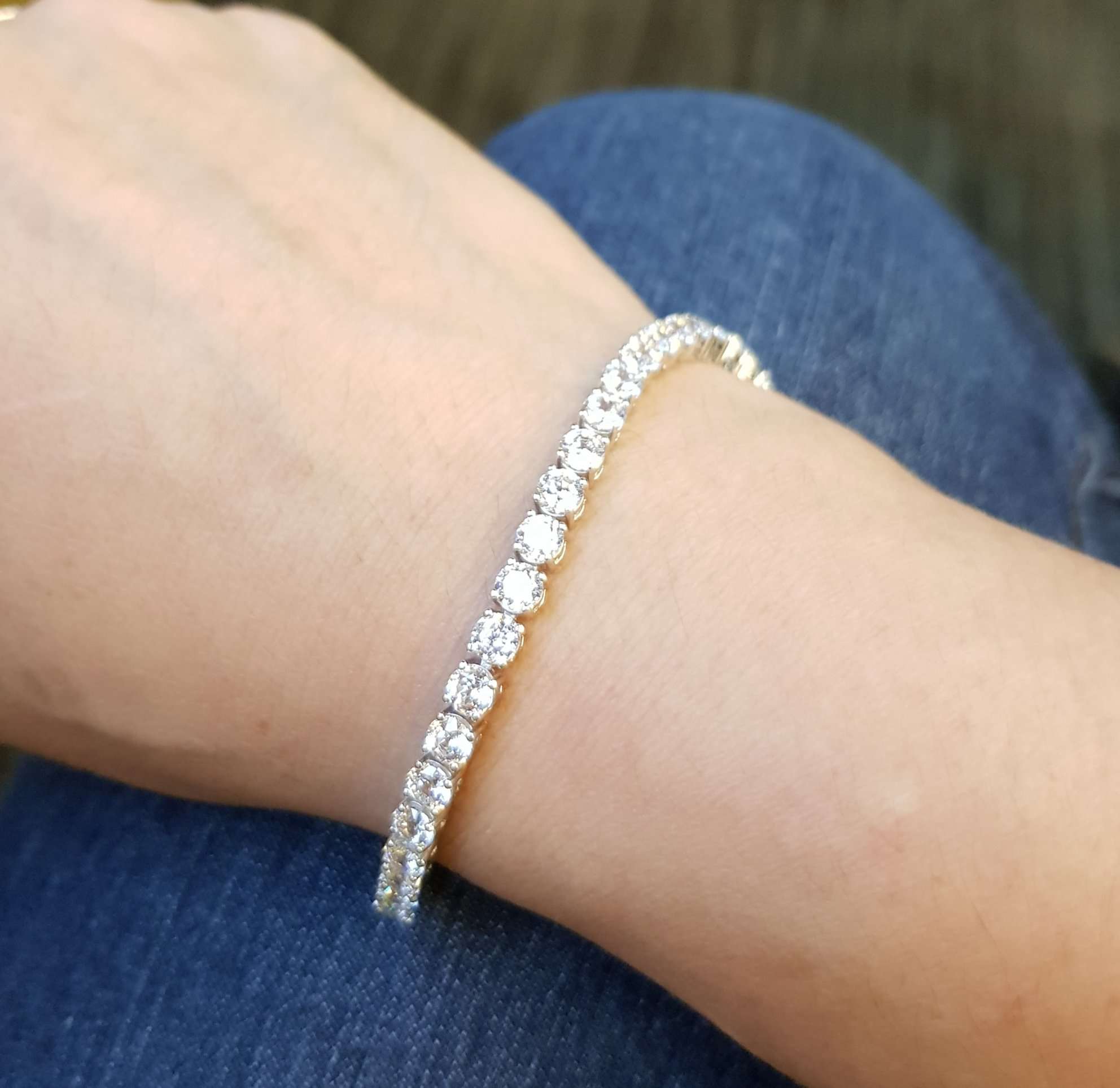  0.25 carats Diamond Simulants Bracelet