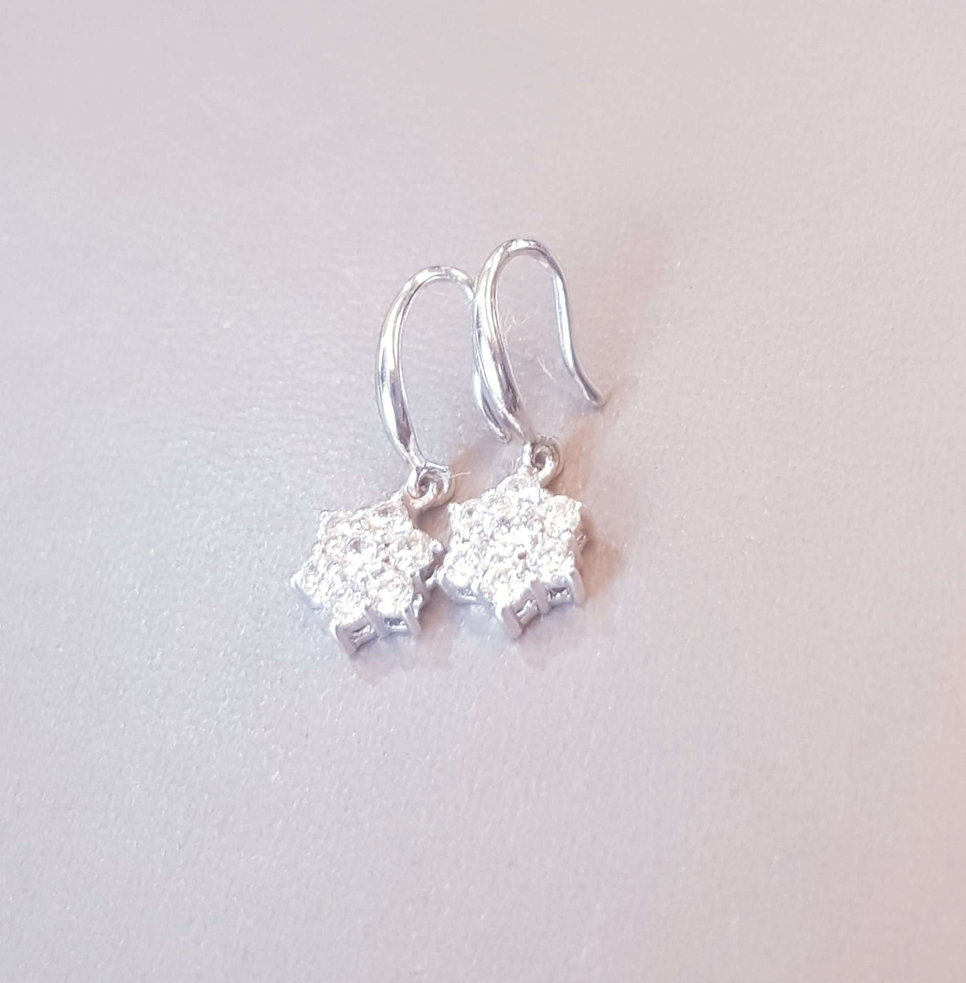 Feminine Scintilli Dangling Earring