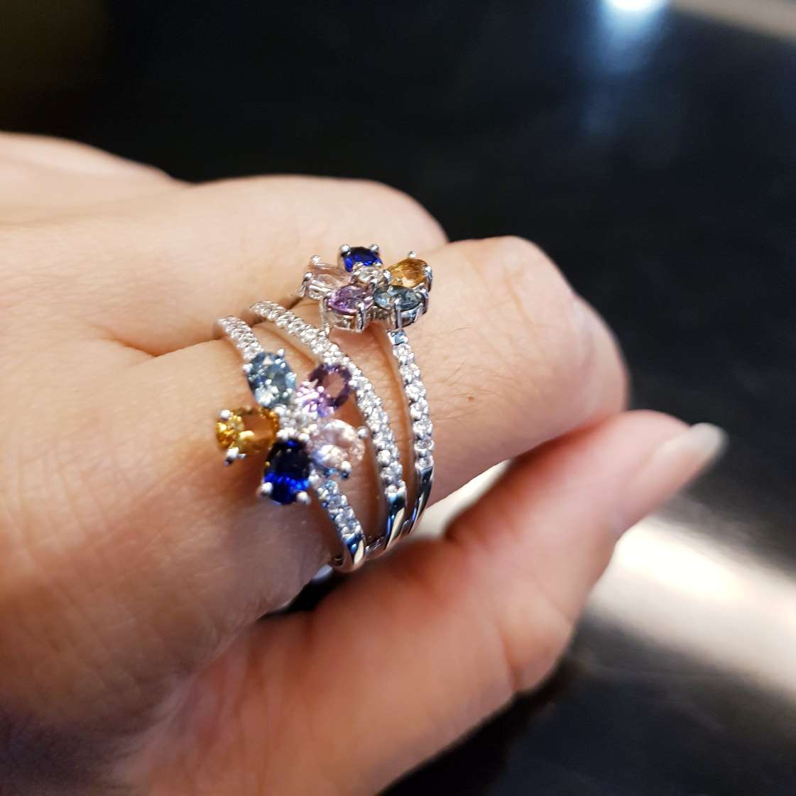 Graceful Mix Gems Ring