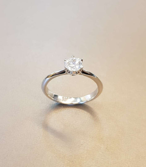 O.50 carats Engagement Ring
