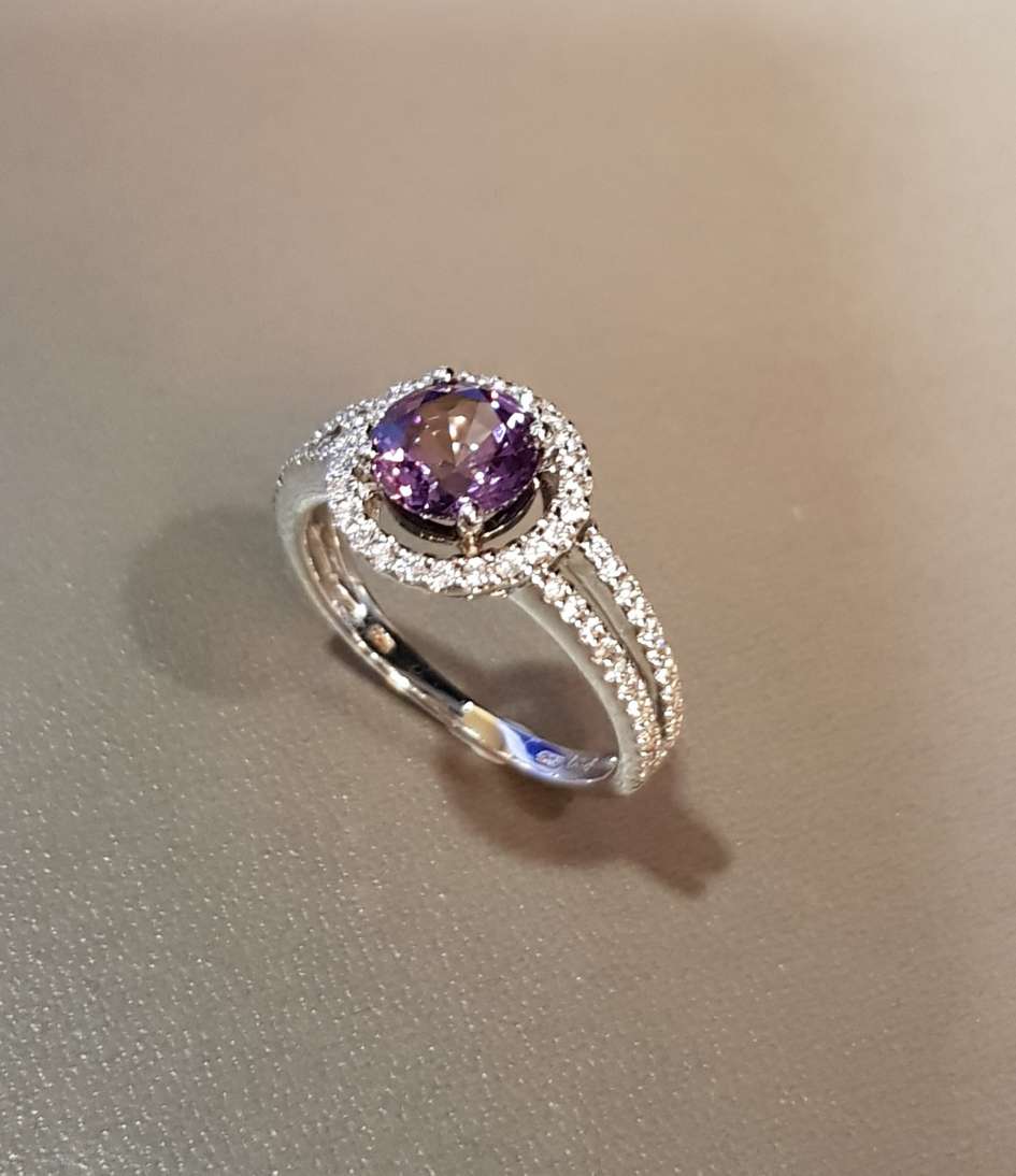 Halo Alexandrite Ring