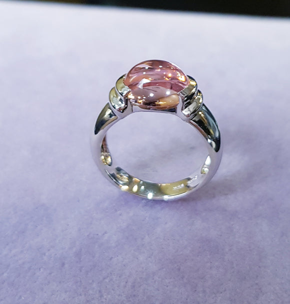 Classic Oval Morganite Ring