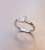Solitaire 4 claws Ring