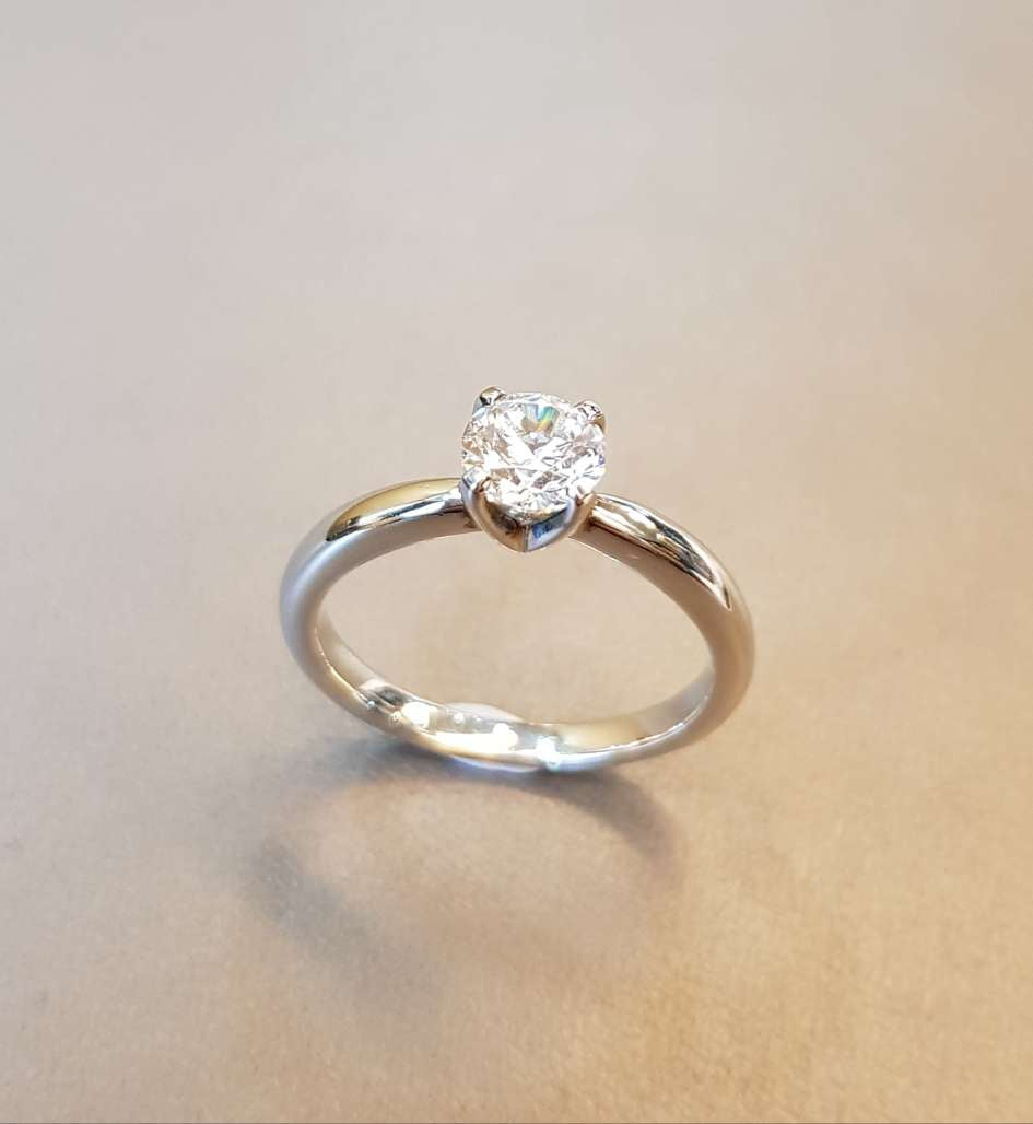 0.55 carats Four Prongs Setting Simulated Diamond Engagement Ring