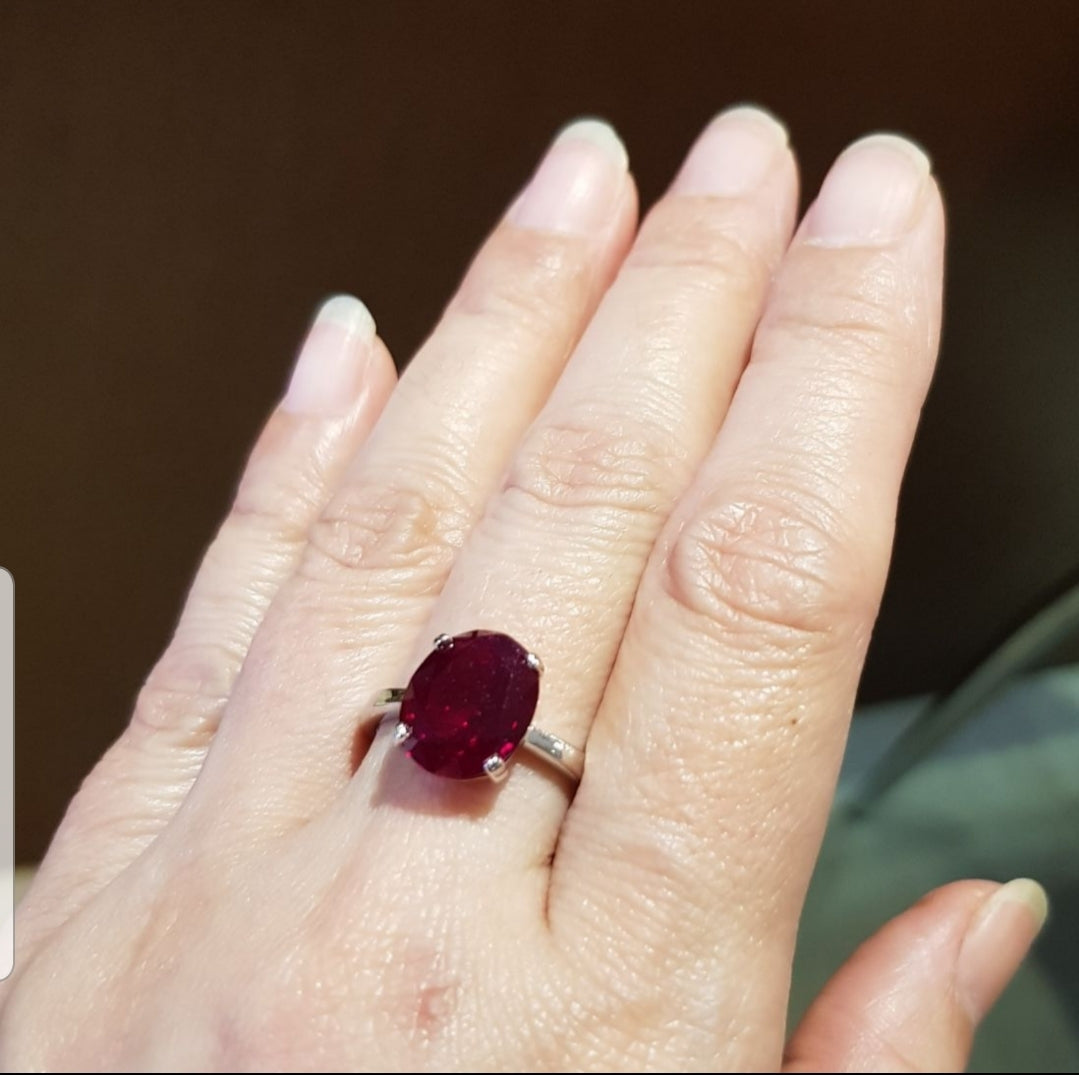 Classic Oval Ruby Ring/