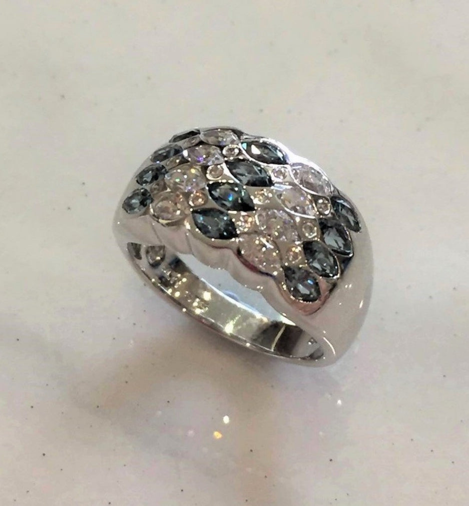 Exclusive Chunky Ring