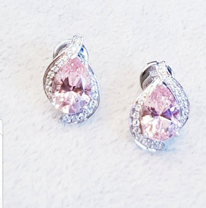 Graceful Morganite Earring