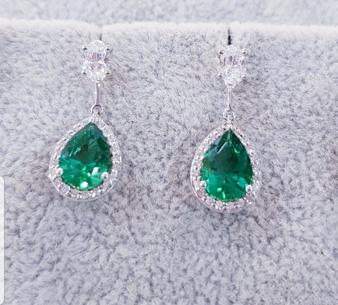 Teardrops Simulated Emerald with Stunning Oval Diamond Simulants Earrings