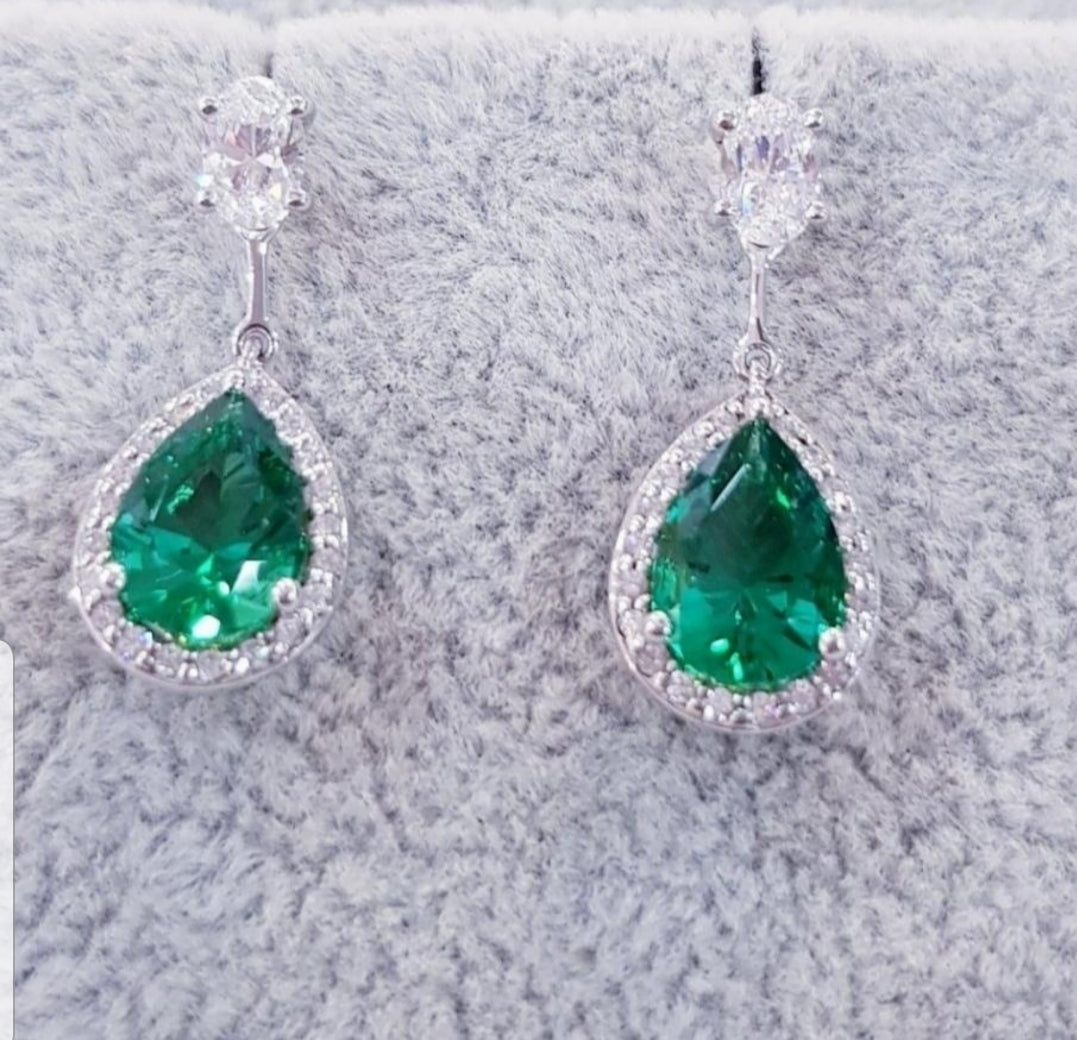 Teardrops Simulated Emerald with Stunning Oval Diamond Simulants Earrings