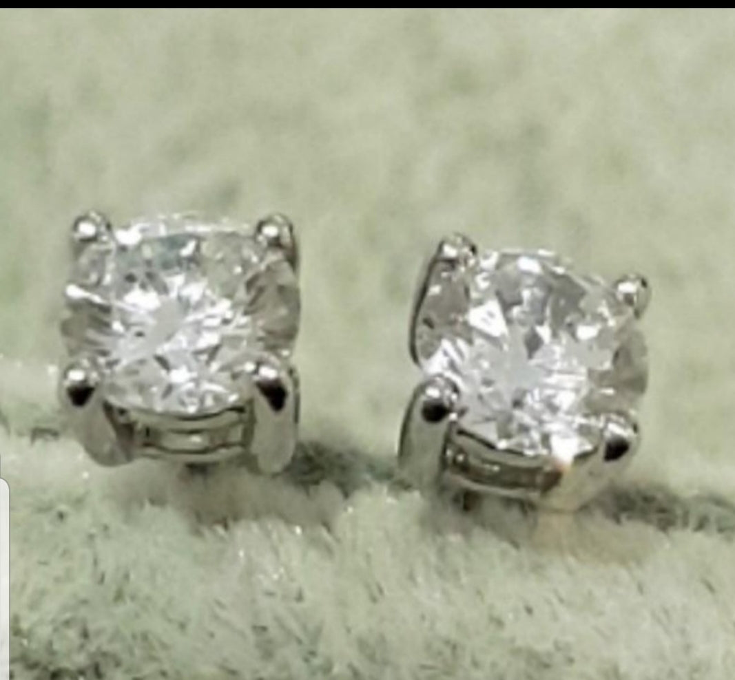 50 carats Diamond Simulants Solitaire 4 Claws Earrings