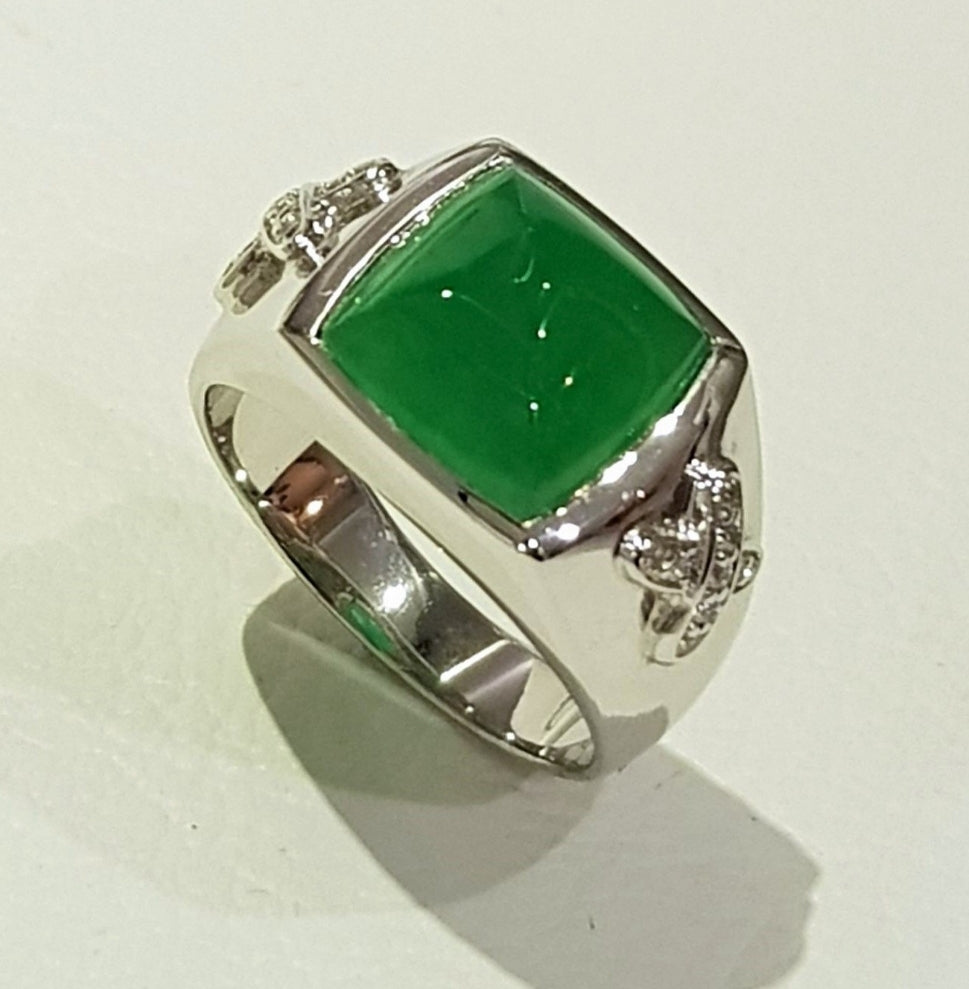 Cabochon Jade Ring