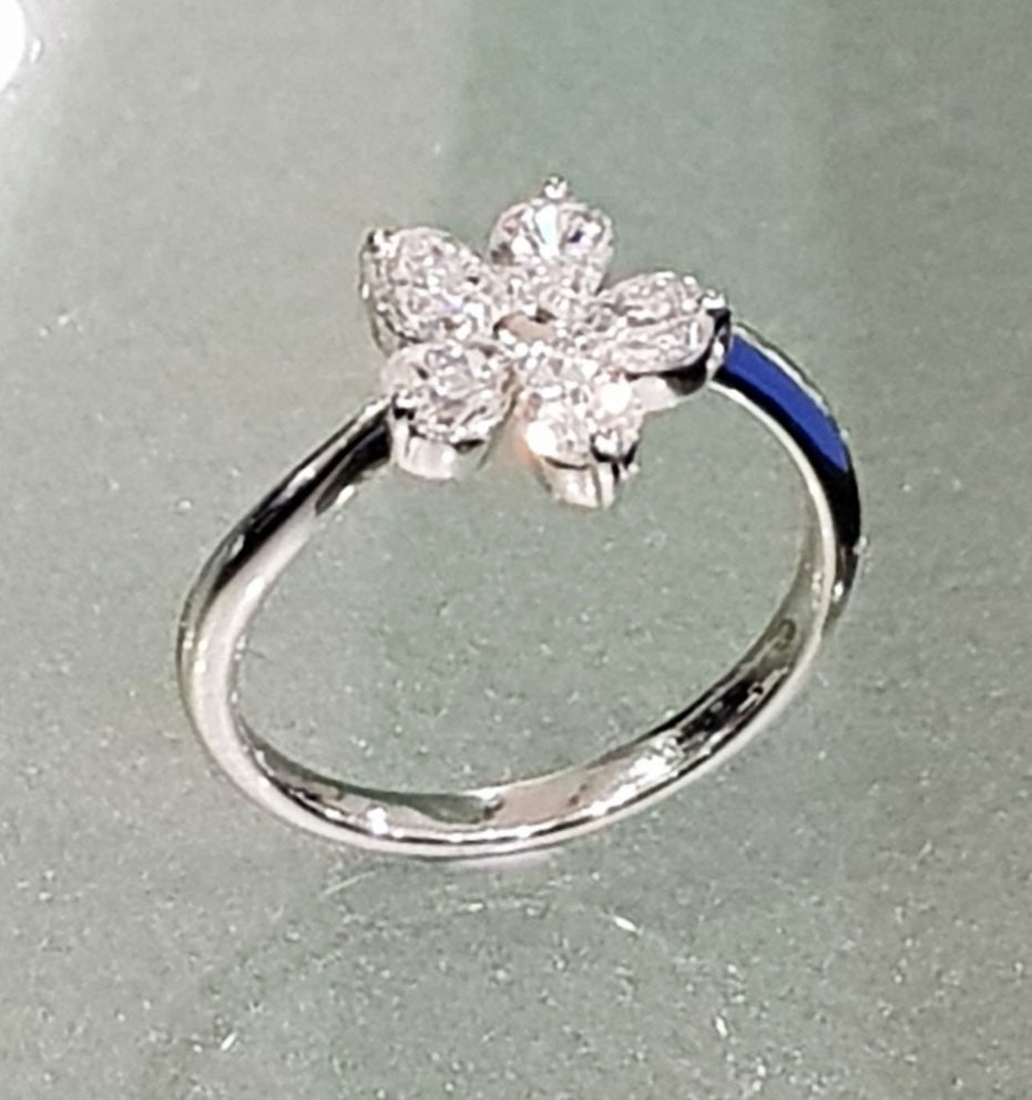 White gold Floral Diamond Simulants Ring