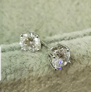0.50 carats Diamond Simulants Solitaire 4 Claws Earring