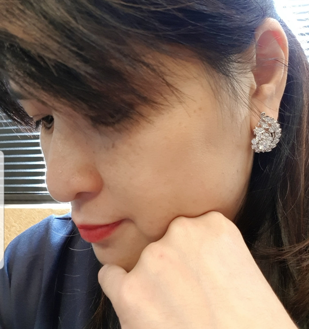 Elegant Peranakan Scintilli Earrings