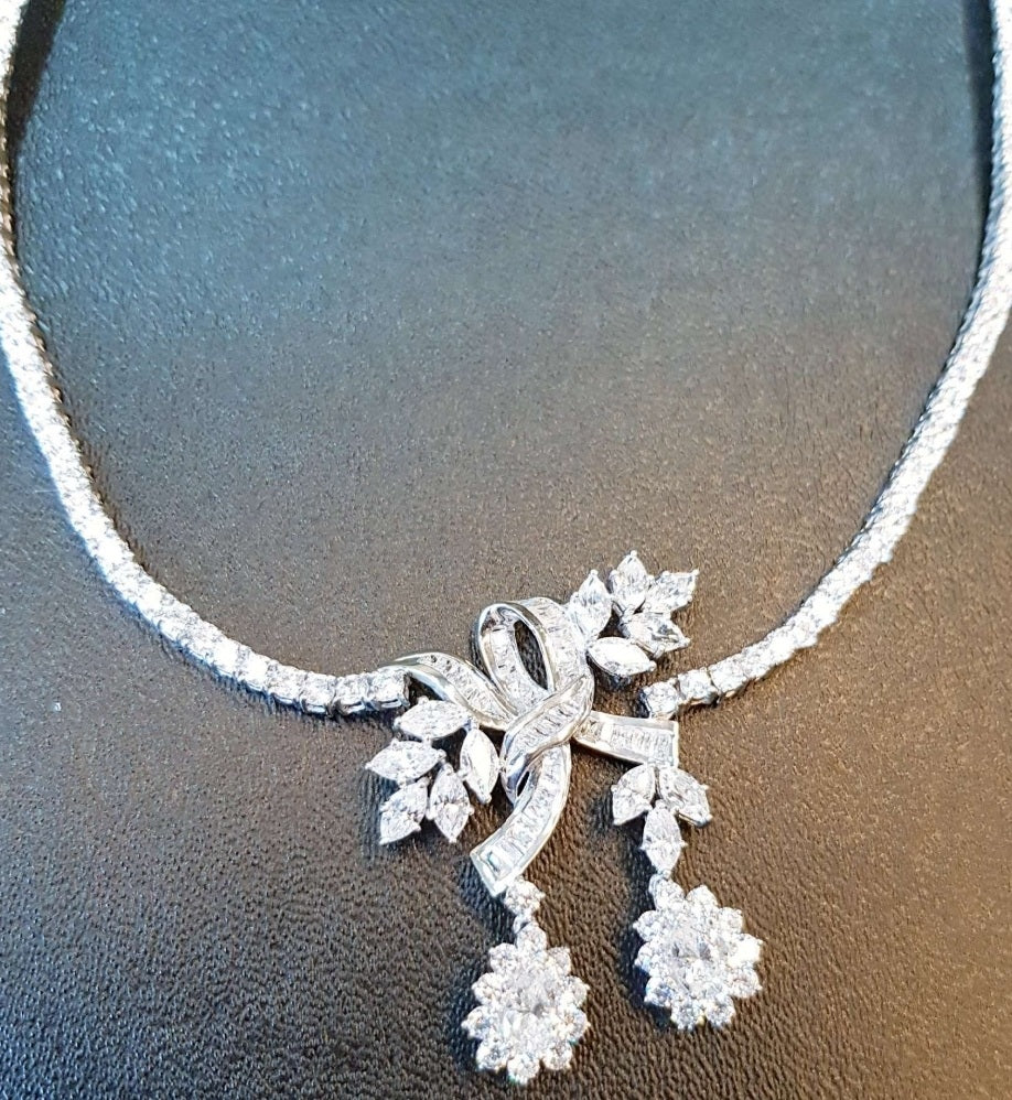 Bride Halo Diamond Simulants Necklace