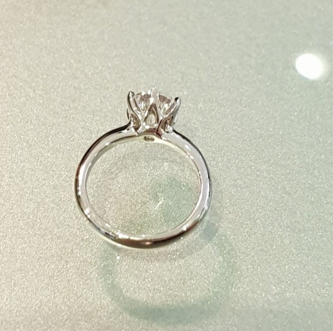 1.00 carats Engagement Ring