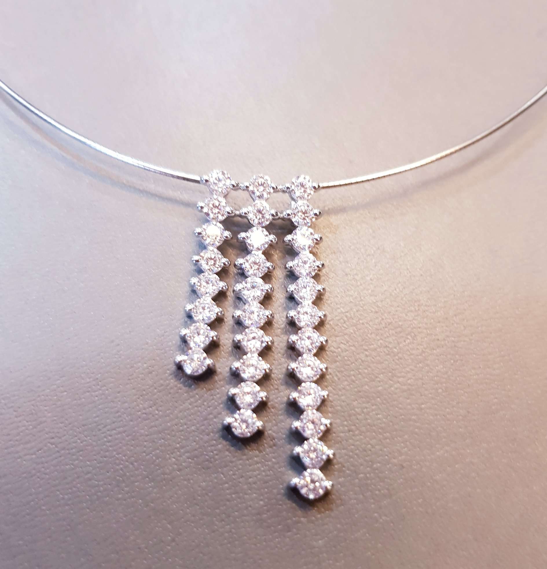 Elegant Pendant